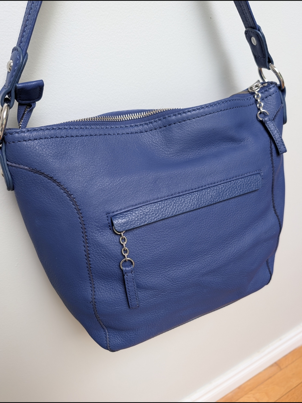 Danier Genuine Leather Sapphire Blue Shoulder Bag | Soft Leather Purse